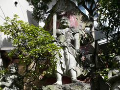 Ryushinji Temple A-bomb Victims Monument (Namikiri Fudo Statue)